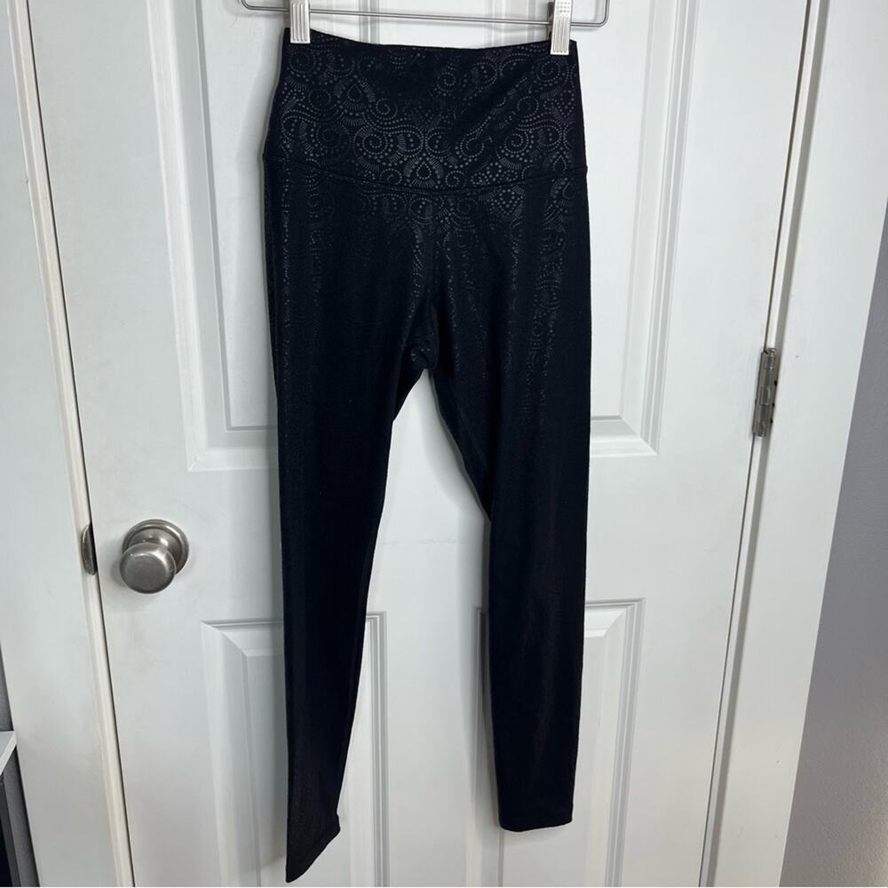 Glyder Black Swirl Embossed Pattern High Rise 7/8 Length Leggings Size XS